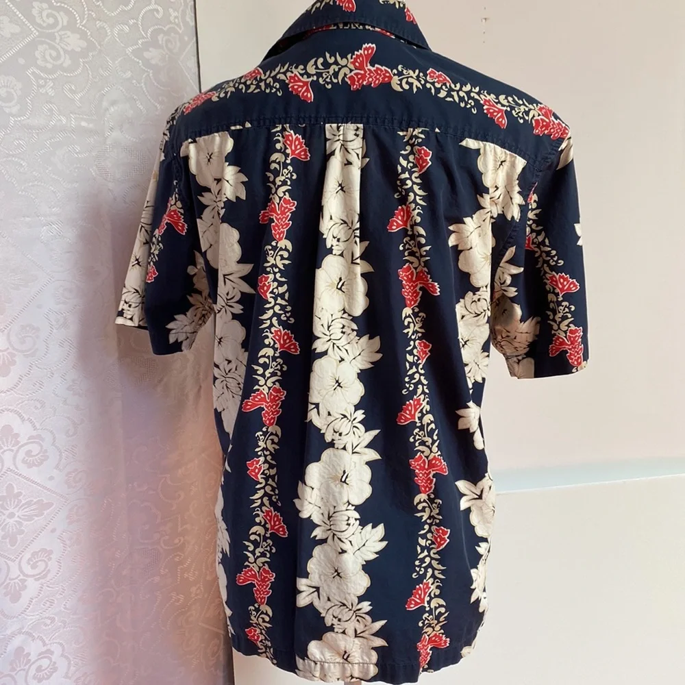 Old navy man’s Hawaiian short sleeved shirt - Picture 2 of 2